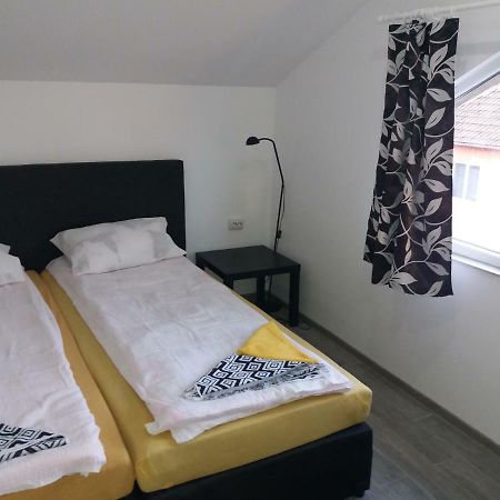 Casa Barza Apartment Orastie Bagian luar foto